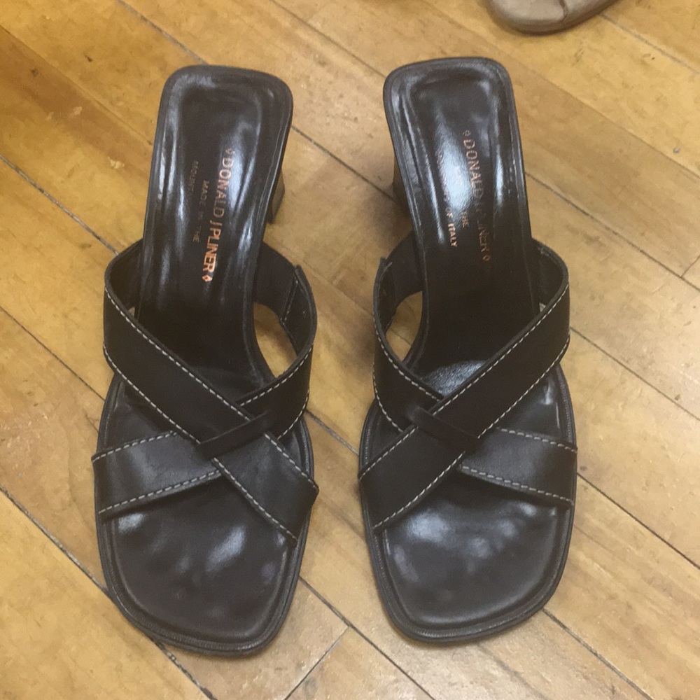 8.5 Black criss cross slide sandals Donald Pliner - Picture 1 of 6